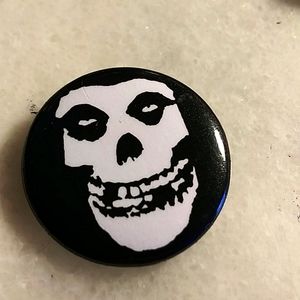 Vintage Misfits Pinback Pin Button Punk Band Skull RARE 2001 Cyclopian C&J New